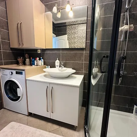 Beachfront Center Dream House * 博德鲁姆