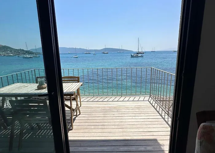 Apartamento Beachfront Center Dream House Bodrum