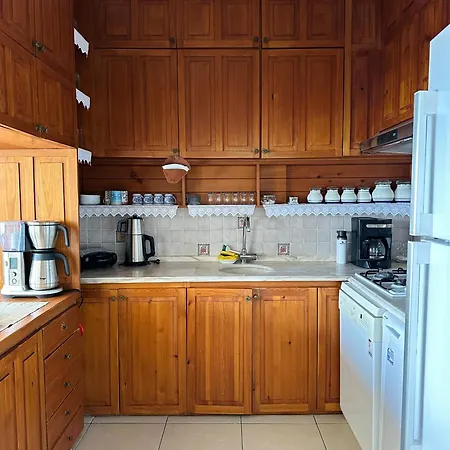 Beachfront Center Dream House *